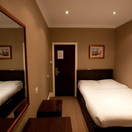 Newham Hotel London Værelse billede